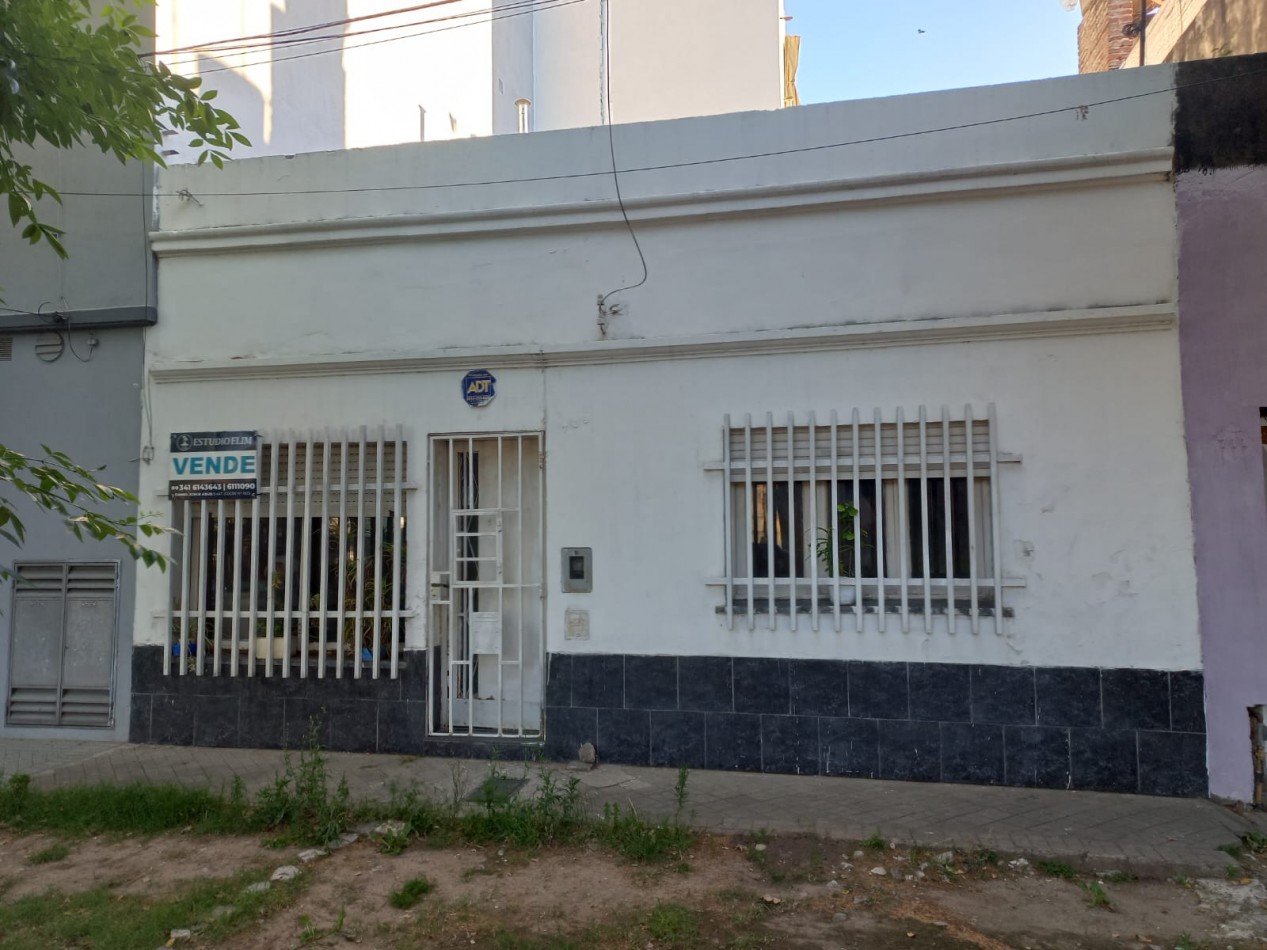 RETASADA-OPORTUNIDAD Excel casa al frente 2 Dorm-Luminosa-Ventil cruzada-Posib 3o Dorm. Patio. 