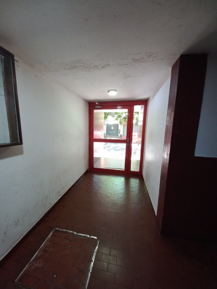 OPORTUNIDAD-INVERSORES-LA SEXTA-FACULTADES-DPTO 1 DORMITORIO EXCELENTE-RIOBAMBA 800 - PISO 3 - LUMINOSO - ORIENTACION NORTE.-