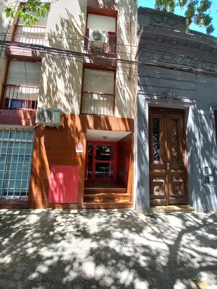 OPORTUNIDAD-INVERSORES-LA SEXTA-FACULTADES-DPTO 1 DORMITORIO EXCELENTE-RIOBAMBA 800 - PISO 3 - LUMINOSO - ORIENTACION NORTE.-